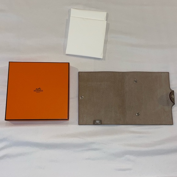HERMES CALF SKIN PM UYLSSE NOTEBOOK ETOUPE NEW WITH BOX - Picture 3 of 10